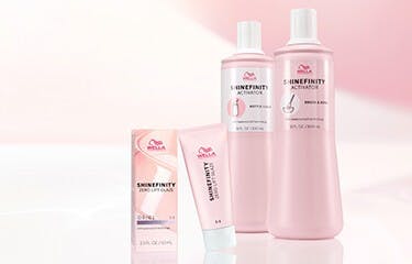 Shinefinity products, the zero lift glaze by Wella, with zero damage, for infinite possibilities and infinite hair types. 
